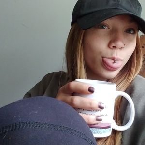 Meet your Posher, Rayeal